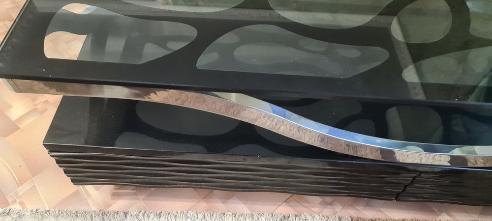 Продам журнальный стол