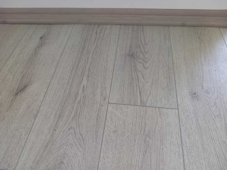 Дървен ламинат 10мм