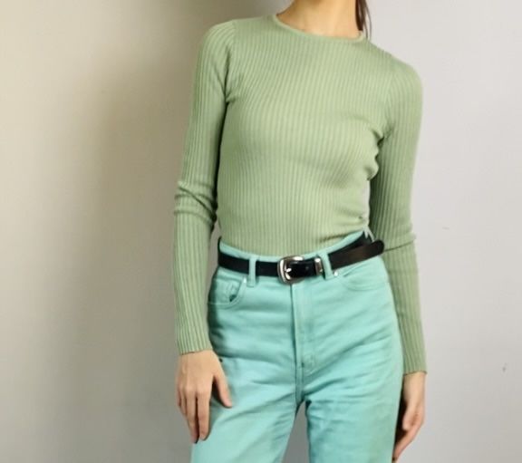 Свитшот в рубчик