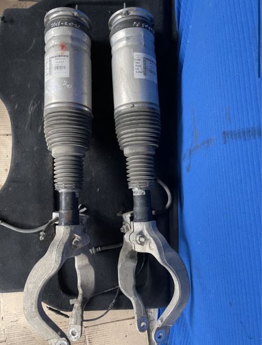 Perna aer dreapta si stanga Range Rover Sport 3.0 2013-2020 L494 CJ3VA