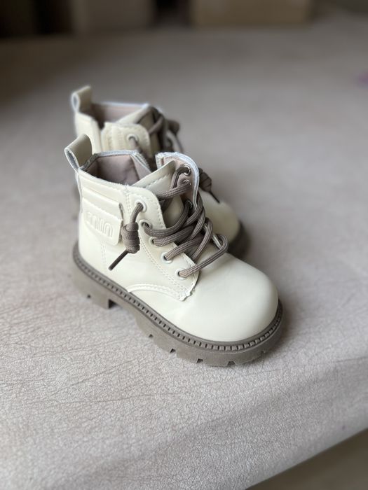 Ботинки детские весенние