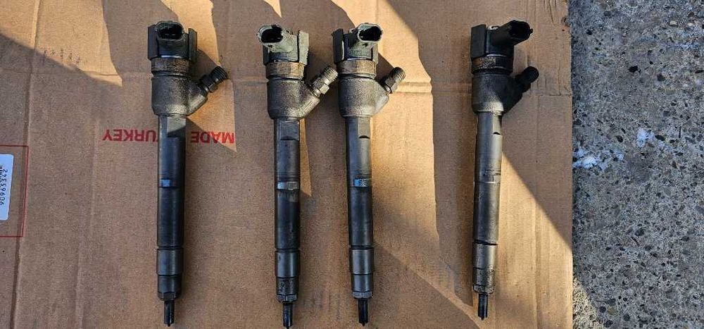 Injectoare HYUNDAI iX35 Tucson Santa Fe 2.0 CRDI D4HA euro 5