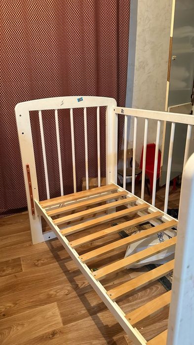 Детская кровать манеж