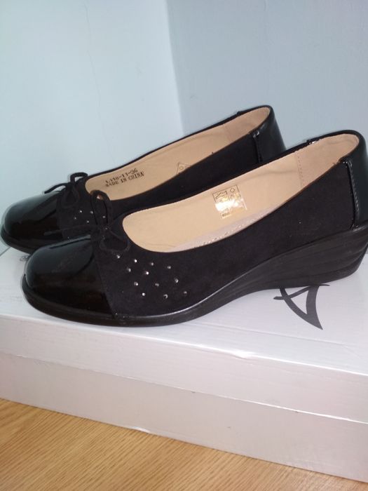 Pantofi NOI mar 36 negru