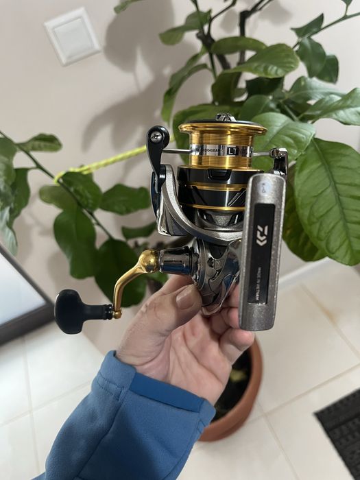 Mulineta daiwa aggrest LT 4000