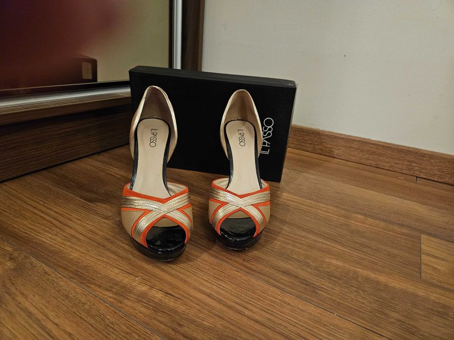 Pantofi Ocazie IL PASSO Masura 39 Nude/Corai/Negru