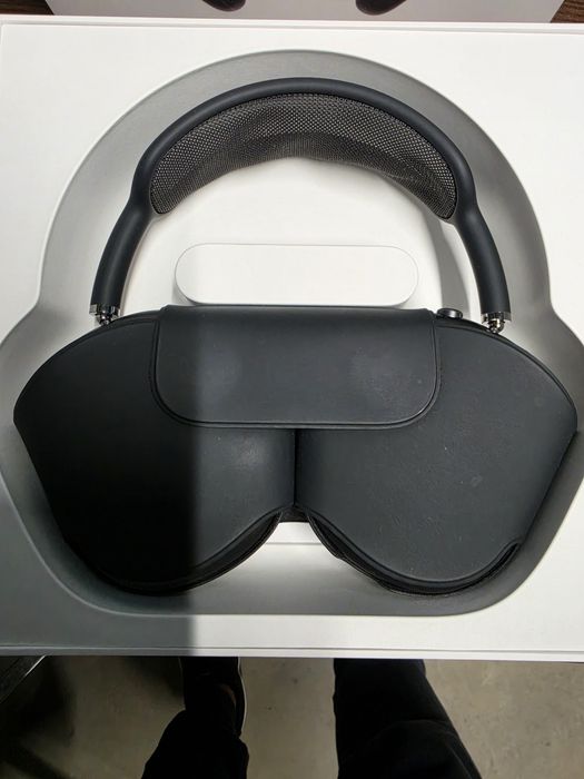 Apple AirPods Max Space Gray – отлични, пълен комплект