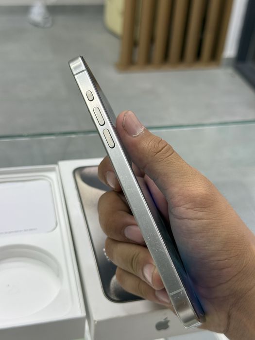 iphone 15 pro max в хорошем состояний