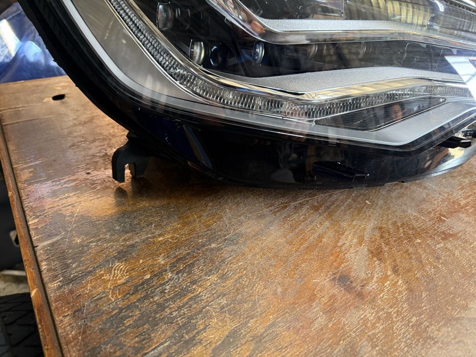 Оригинален фар Audi a6 C7 4g full led hella 4g0941004 десен ляв фарове
