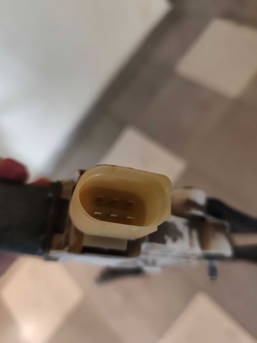 Стъкло повдигащ механизъм BMW 1 e87