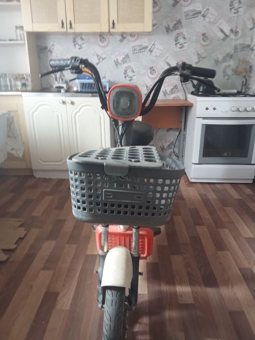 Электро скутер в хорошем состояни1