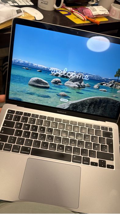 Laptop Apple Macbook Air 13” M1 8gb 512gb ssd baterie 81% 921 cicluri