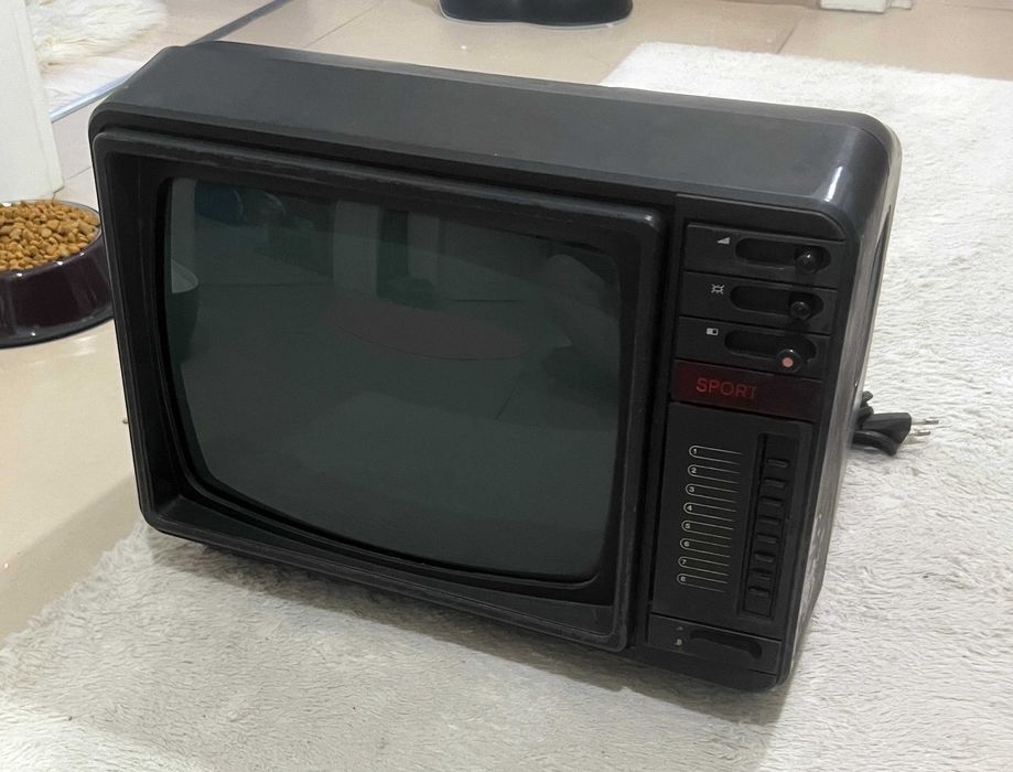 Televizor Sport Electronica Bucuresti CRT alb negru portabil