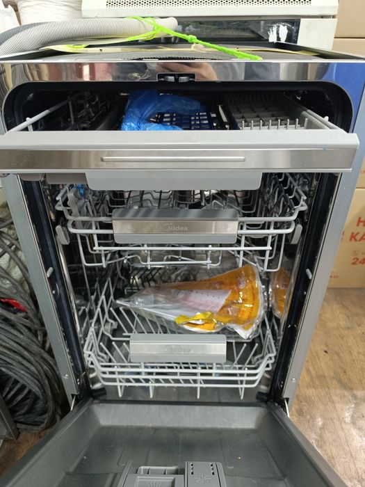 Посудомойка Midea MDWB-4518LF.
Тип: Посудомоечная машина.
Тип: Посудом