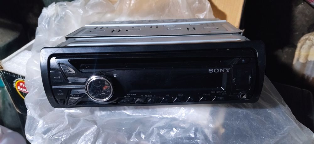 Продам Автомагнитолу Sony.( Без торга)