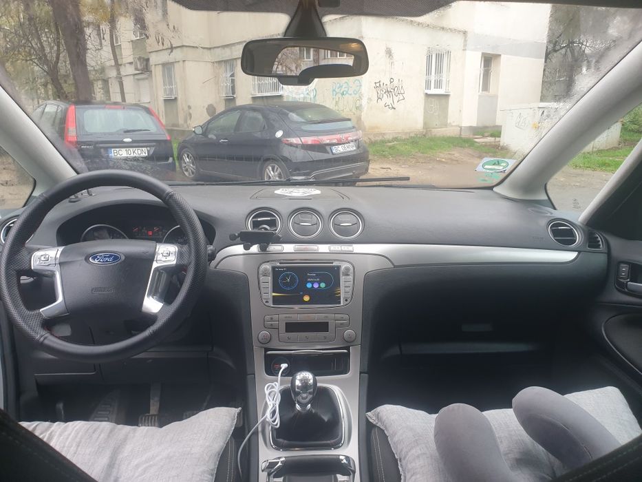 URGENT vind sau schimb Ford S-Max