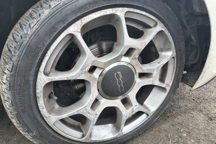 Aparatoare / Carenaj noroi fata stanga Fiat 500 a 2-a generatie