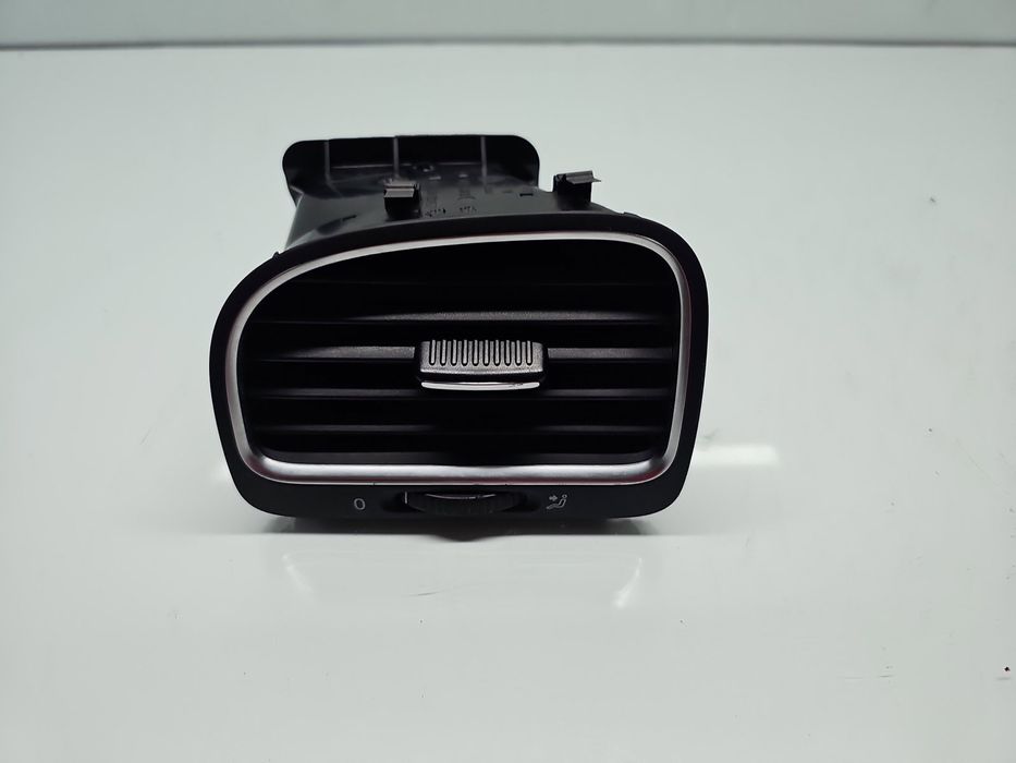 Grila aerisire stanga Volkswagen Golf 6 (5K1) [Fabr 2009-2013] 5K0819