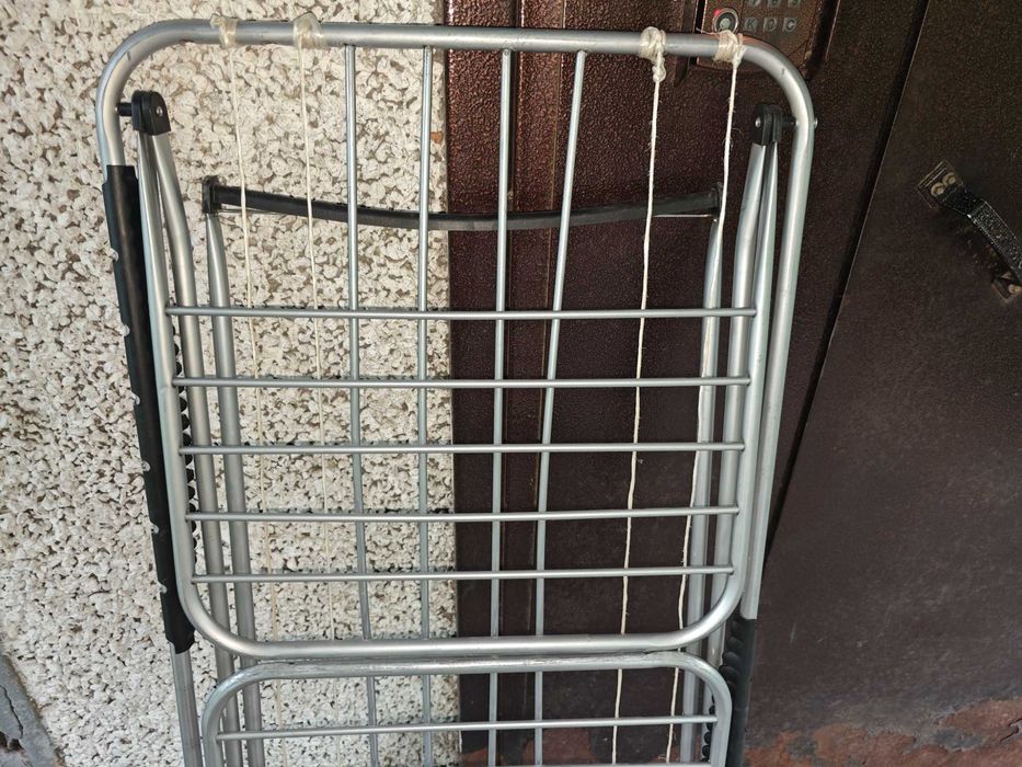 Напольная вешалка для одежды станция метро Москва