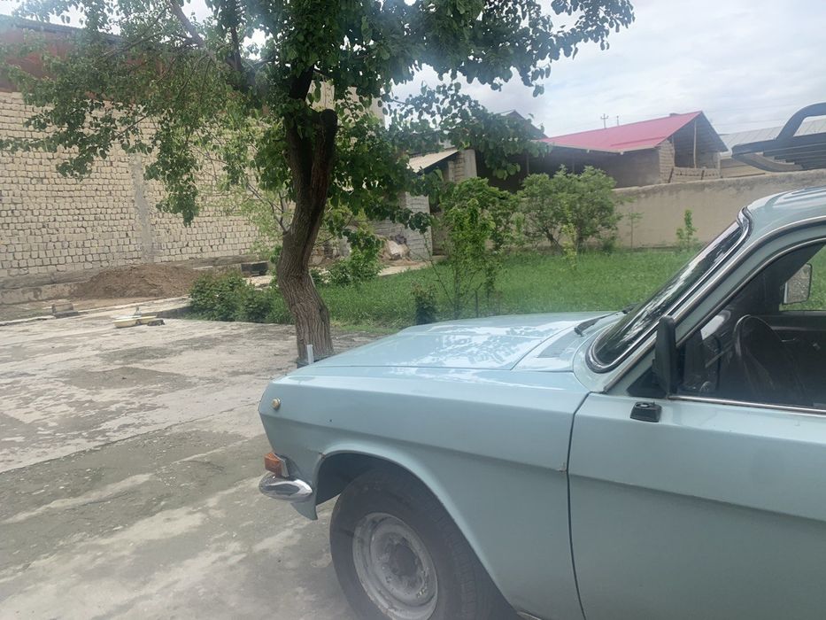 Волга. Газ 2410 в хорошем состоянии