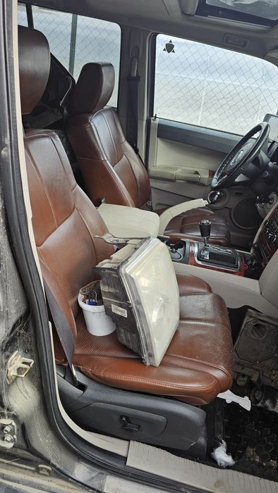 Jeep Commander 3.0crd на части