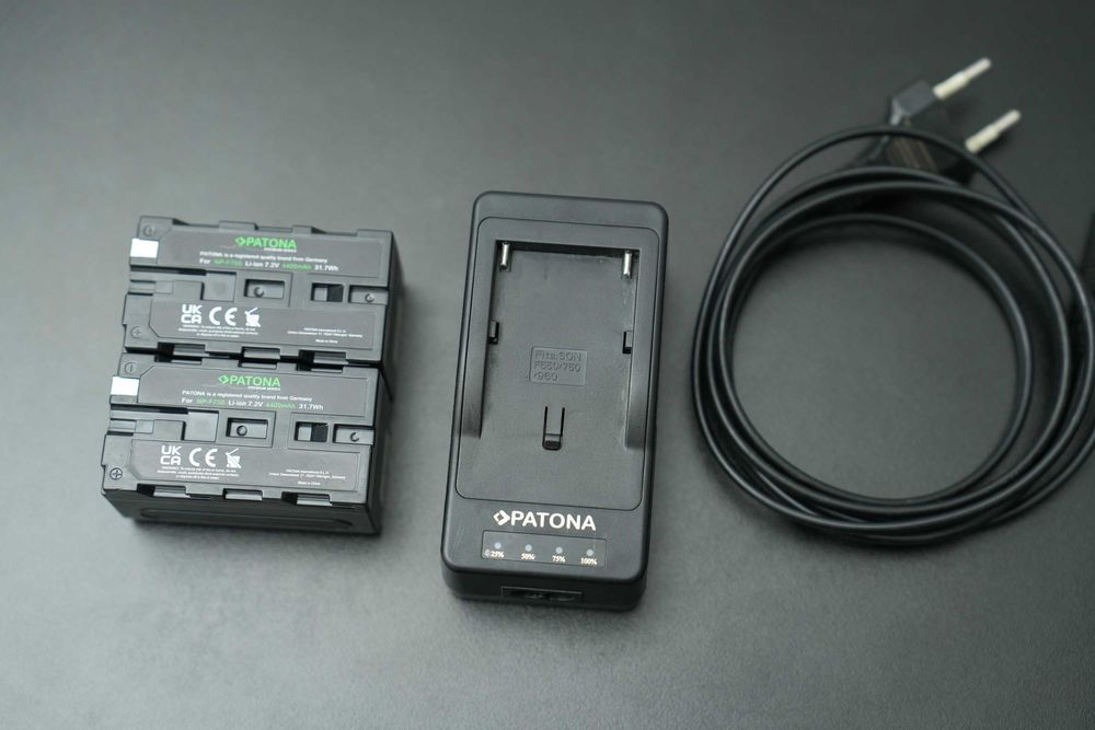 Monitor Atomos Shinobi 5"+ baterii NP-F750 + încărcător + SmallRig4487