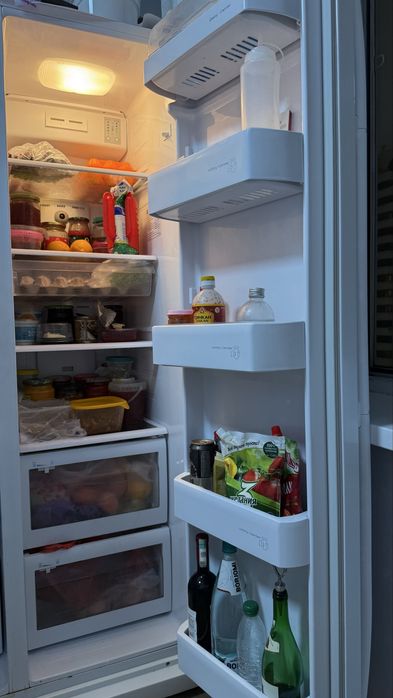 холодильник Samsung