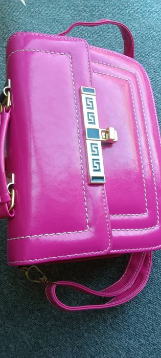 Ежедневна дамска чанта  Изработена от еко кожа