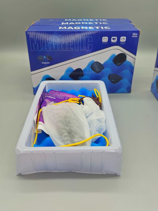 Хит! Магнитна семейна настолна игра с магнитни камъчета и въже (9+)
