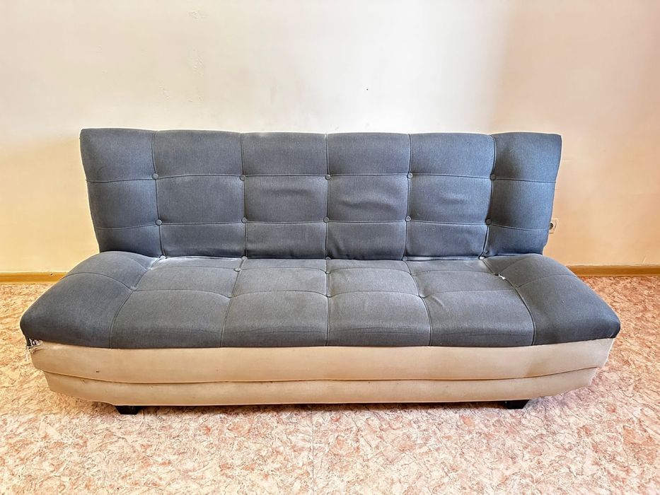 Продам диван раскладной в хорошем сост.