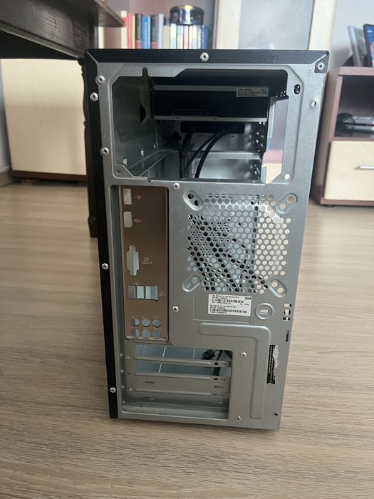 Carcasă PC ASUS Micro-ATX + DVD-RW + Card Reader integrat
