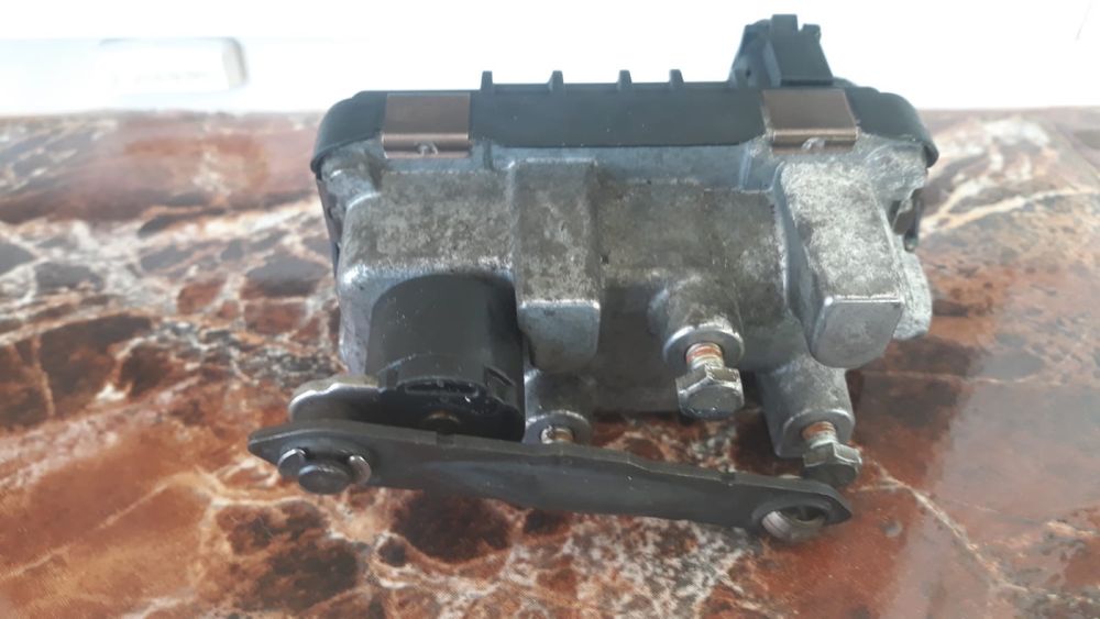 Actuator turbo HELLA  Ford 1.8/2.0 TDCI,BMW 120D