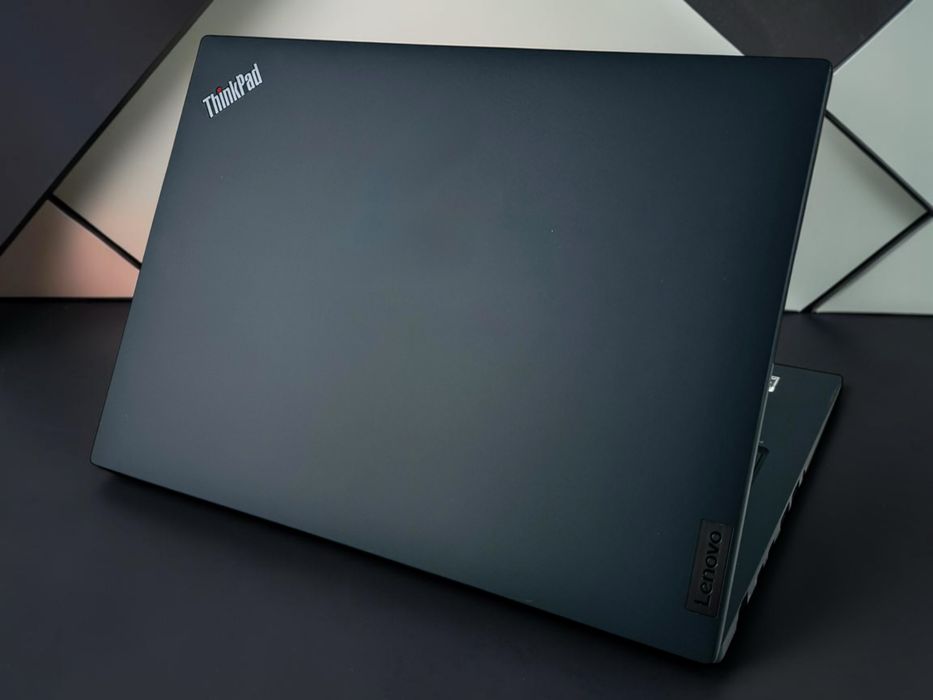 Лаптоп Lenovo ThinkPad T14 Gen 3 14" WUXGA AMD Ryzen™ 5 PRO 6650U 16RAM 512SSD AMD Radeon 660M 2.90GHZ Гаранция!