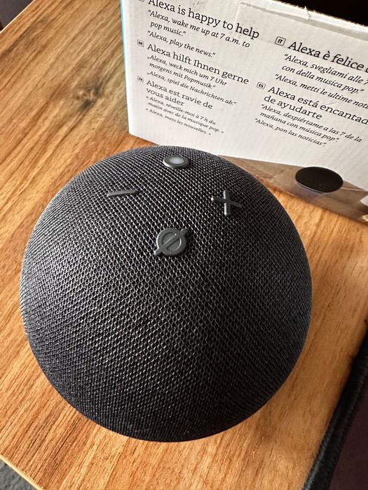 Продавам bluetooth колонка Amazon Echo dot модел 2022