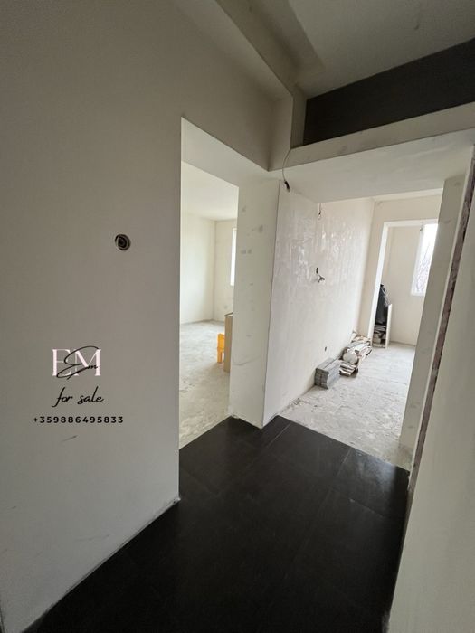 Продава се Тристаен апартамент в София, Красна поляна 2 - 70 кв.м за 2115 €/кв.м - Снимка #1