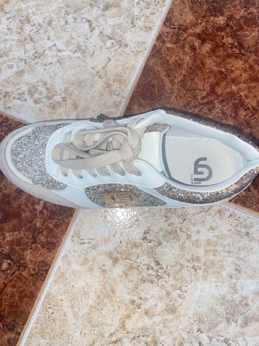 Високи маратонки