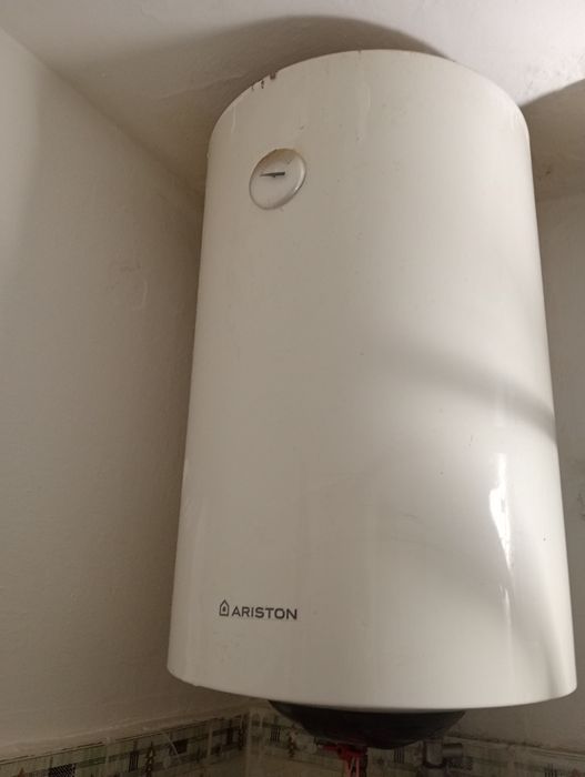 Boiler electric Ariston SG 80 R, 80 L, 1500 W – stare bună