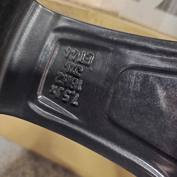 Оригинални джанти Мерцедес 18 цола спорт пакет Mercedes C,CLA