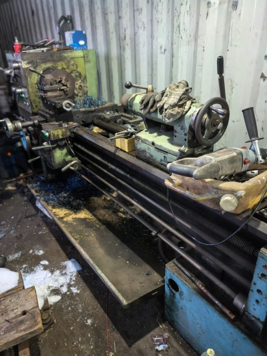 Продам токарно-винторезный станок