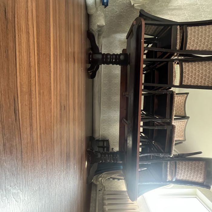 стол стулья продаю