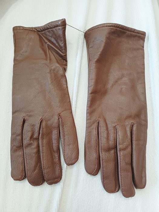 Дамски Ръкавици естествена кожа нови