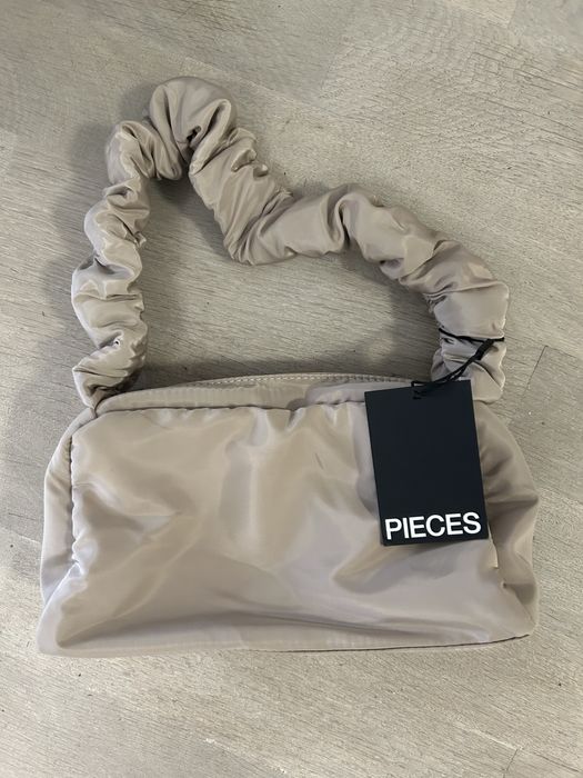 Чанта спорно елегантна pieces