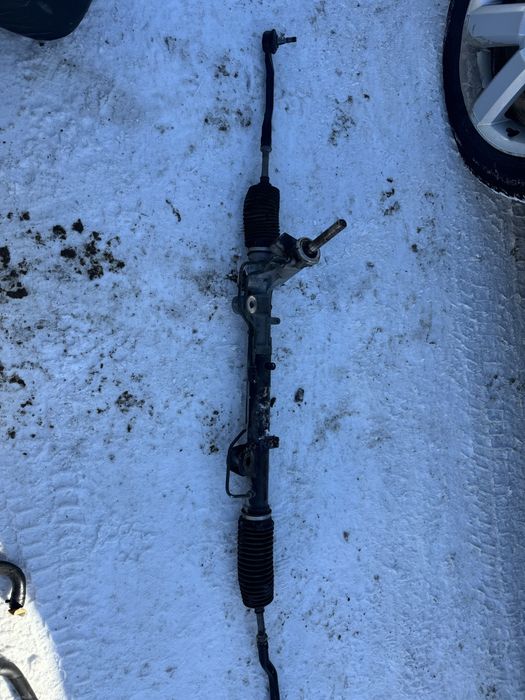 Продам рулевую рейку оригинал на Рено Дастера
