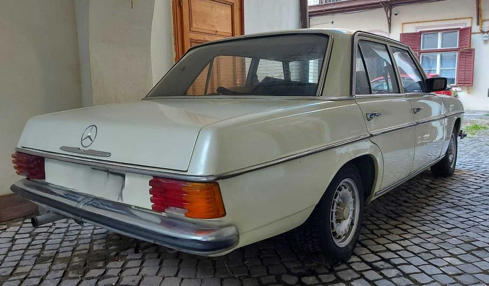 Vand Mercedes W115 300D