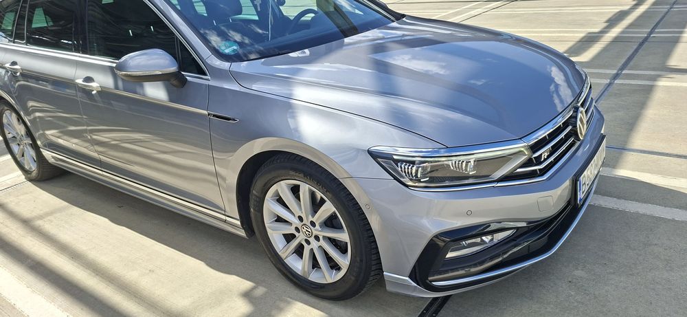 Proprietar vând Vw Passat B 8.5  R-LINE  2022