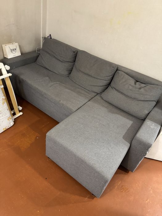 Диван, раздаижной икея