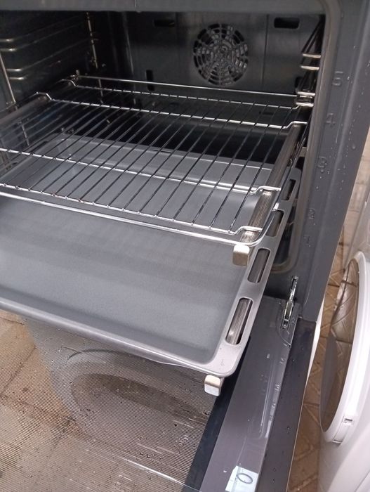 Иноксова печка за вграждане Бош Bosch с две години гаранция!