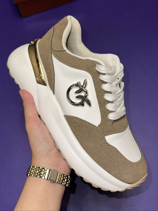 Женская крассовка