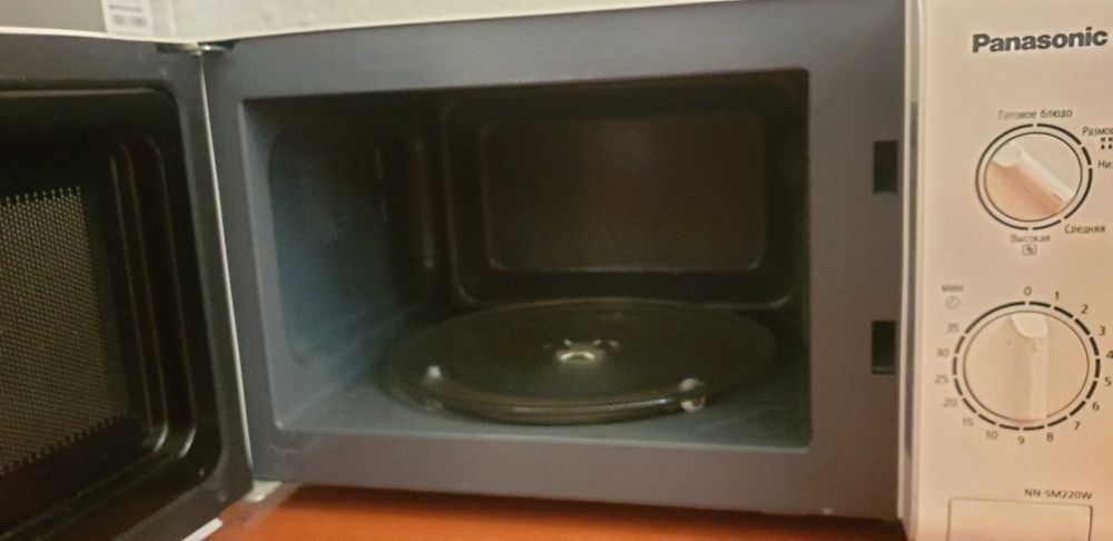 Микроволновая печка  бу.