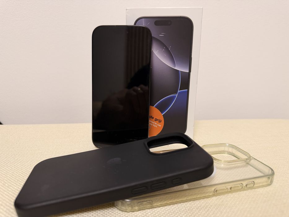 Iphone 16 pro  negru titanium